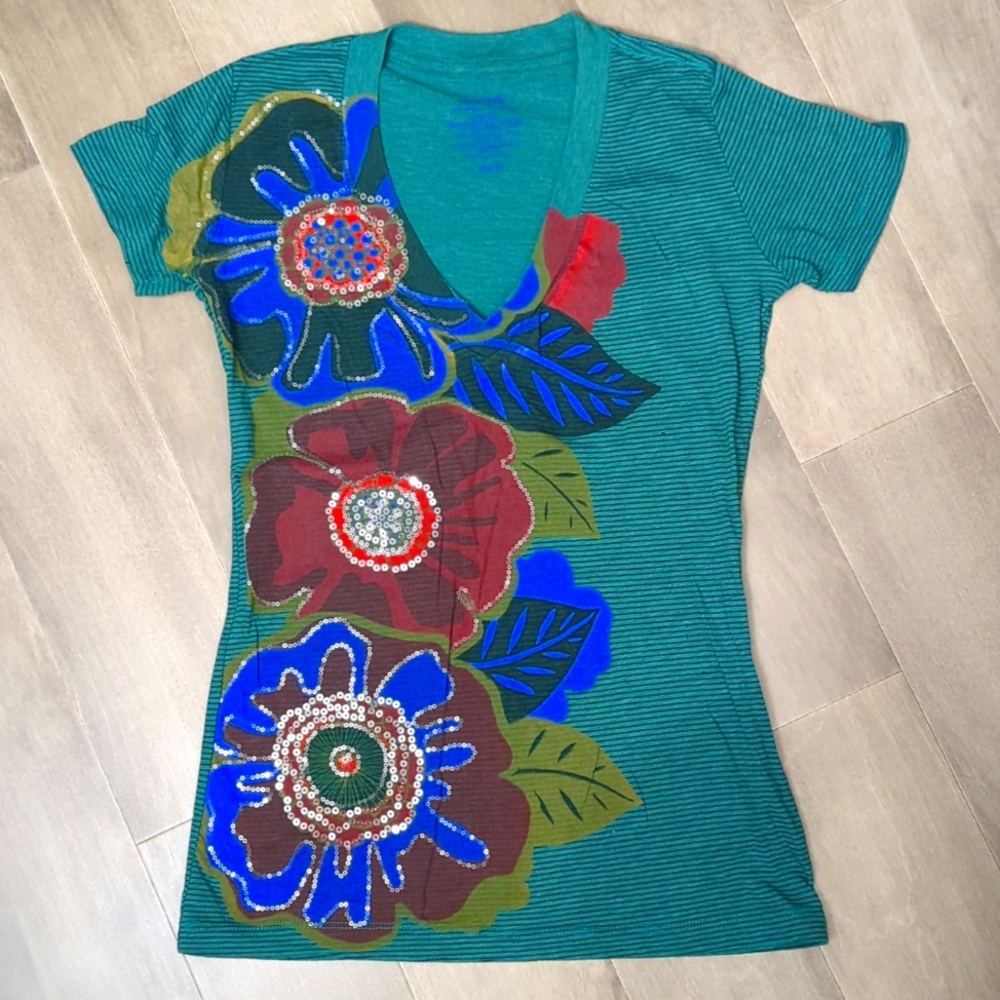 Fossil tee